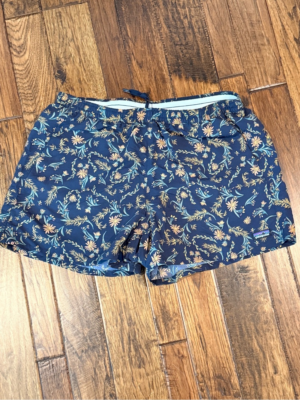 Patagonia Women’s Baggies™ Shorts Floral Navy Size Large L